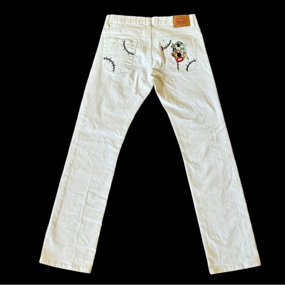 Unisex Up-cycled reworked one of a kind custom made 511 slim Levi’s white jeans. - Picture 10 of 16